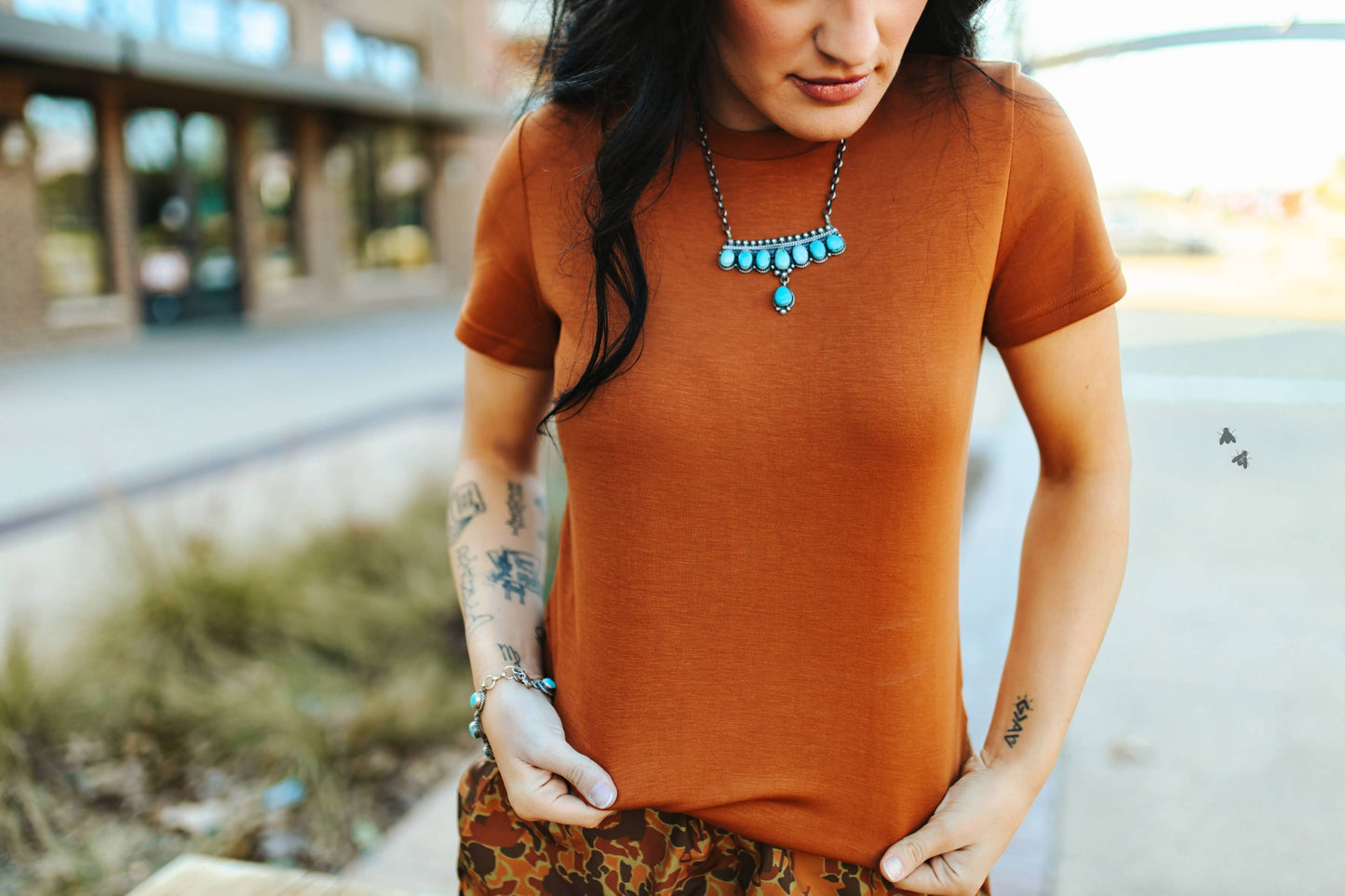 CLOUD BASIC SNUG TEE *SADDLE